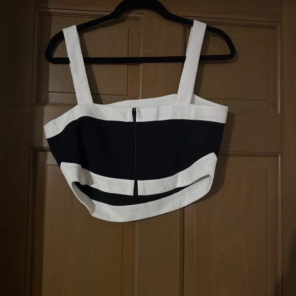 NWOT Amanda Uprichard Top Size Medium - Picture 6 of 7